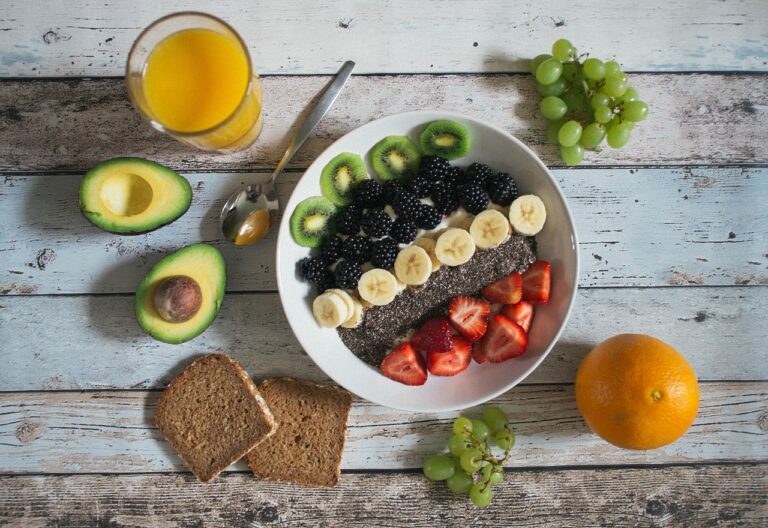 Proteinreich frühstücken: 7 alltagstaugliche Ideen für mehr Sättigung Proteinreich frühstücken: 7 alltagstaugliche Ideen für mehr Sättigung