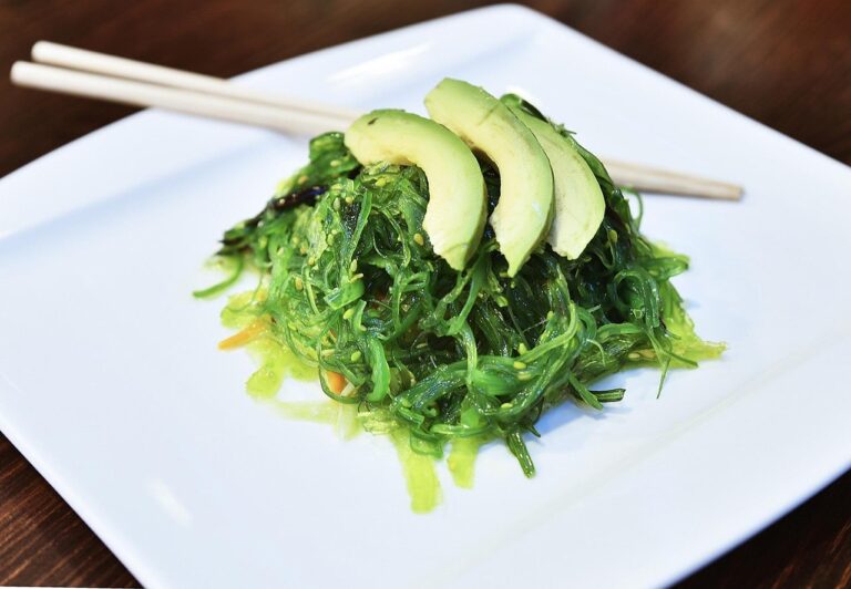 Jod in Algenprodukten: Warum Nori, Wakame und Kelp nicht gleich zu bewerten sind Jod in Algenprodukten: Warum Nori, Wakame und Kelp nicht gleich zu bewerten sind
