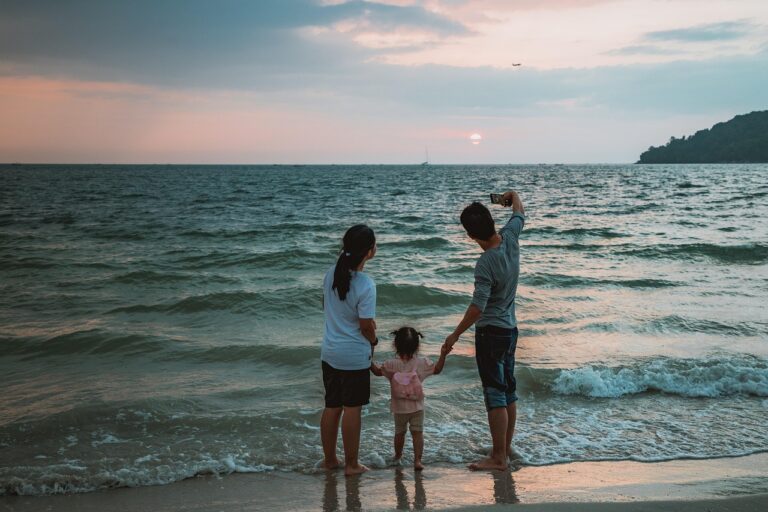 Kinderfotos sicher teilen: Familienregeln für Eltern und Großeltern