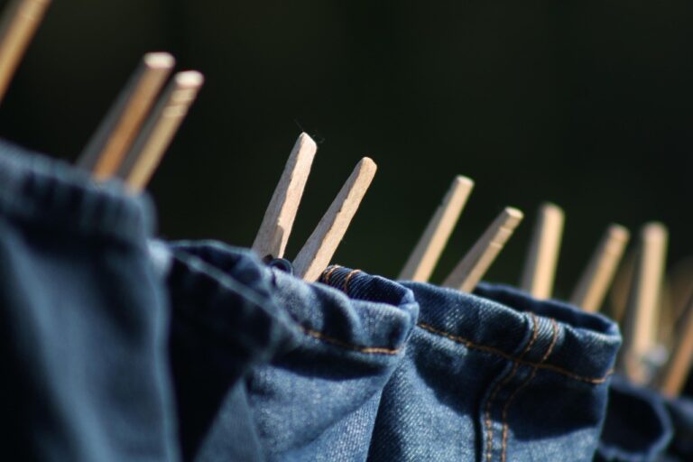 Reinigung beschädigt Kleidung: Belege, Haftung und Reklamation richtig vorbereiten Reinigung beschädigt Kleidung: Belege, Haftung und Reklamation richtig vorbereiten
