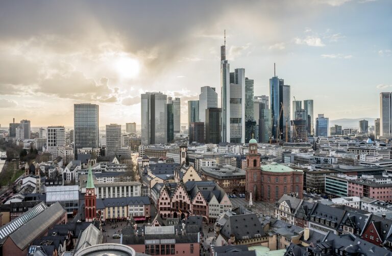 Wärmenetzpaket 2026: Was Fernwärmekunden von Preisregeln und Schlichtung erwarten können Wärmenetzpaket 2026: Was Fernwärmekunden von Preisregeln und Schlichtung erwarten können