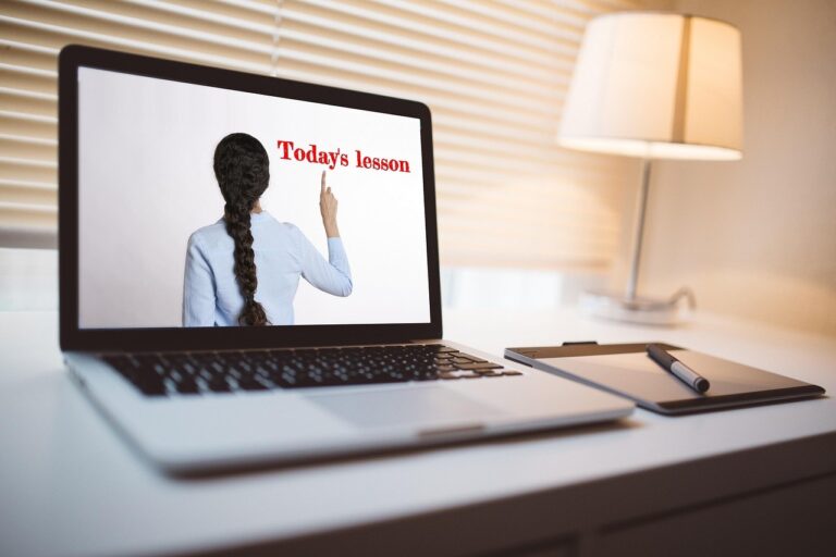 Online-Coaching zum Herbststart: ZFU-Zulassung, Leistungsversprechen und Ausstieg richtig prüfen