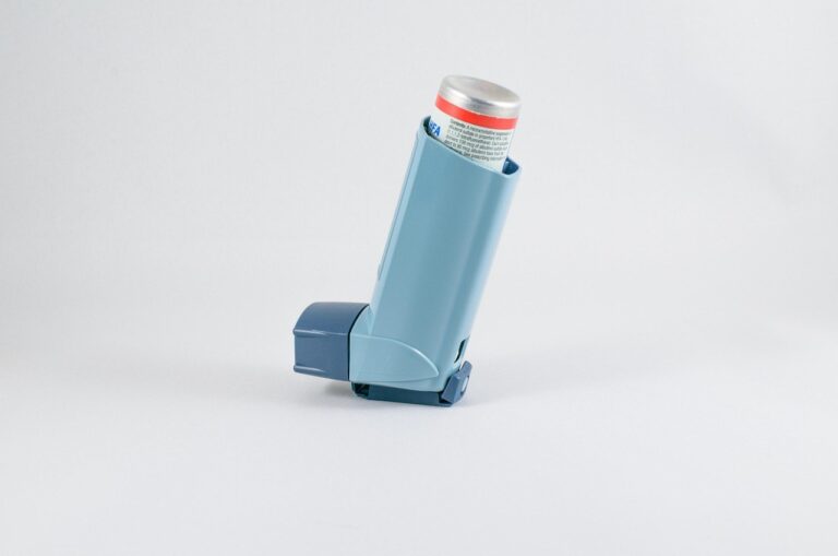 Asthma vor der kalten Jahreszeit: Inhalationstechnik und persönlicher Notfallplan zuerst prüfen